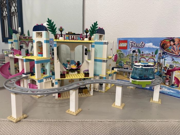 LEGO FRIENDS Heartlake City Resort 41347