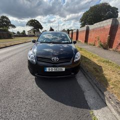 2011 Toyota Auris