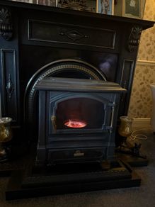 Oil Filled Fire Place with Chimney