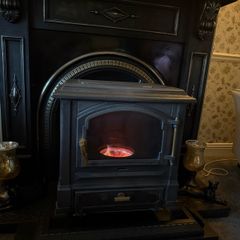 Oil Filled Fire Place with Chimney