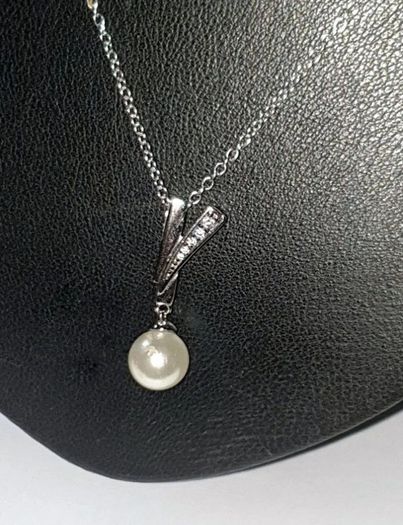 Vintage Hallmarked Silver Pearl & White Topaz