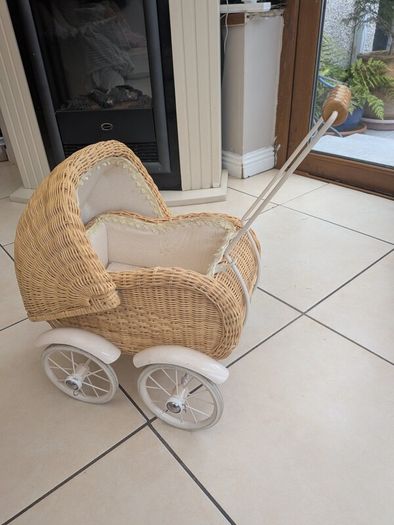 Dolls pram