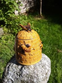 old honey pot