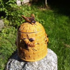 old honey pot