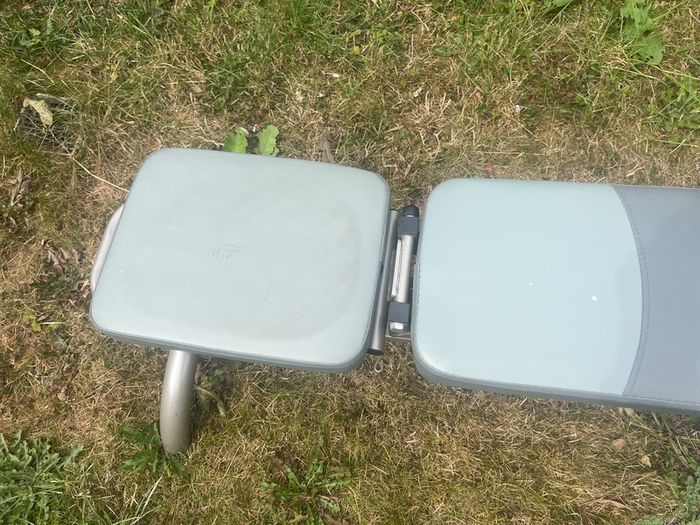 adjustable weight bench