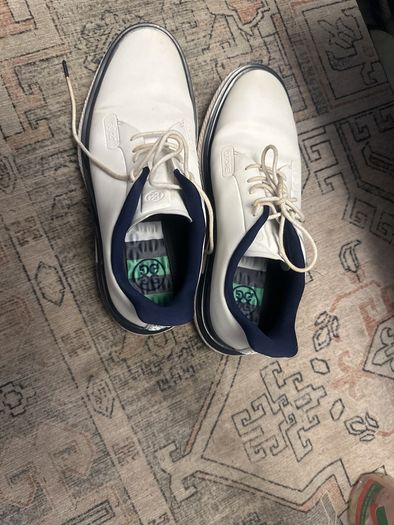 golf shoes
