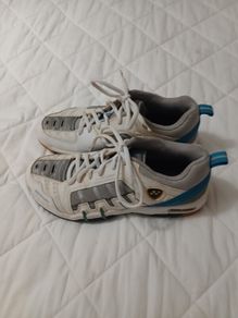 Yonex runners