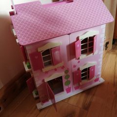 dolls house