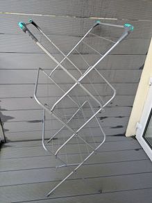 Collapsible drying rack