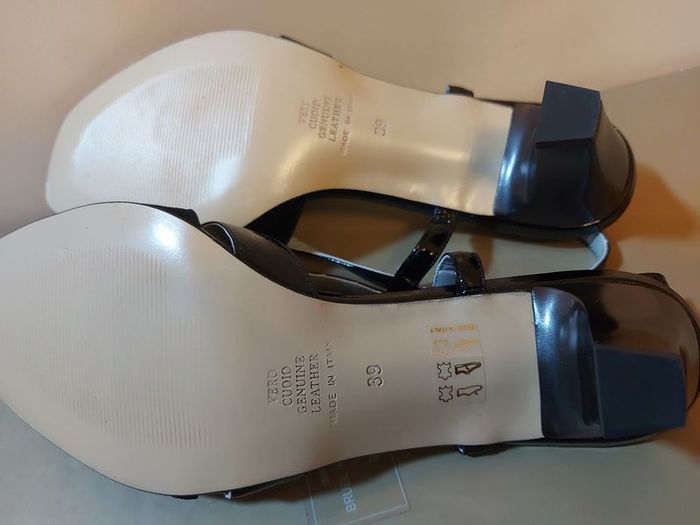 Women's Italian leather Gaja flower sandals Naplak Nero black  NEW boxed size 6 UK SALE