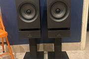 Linn Helix floor standing speakers