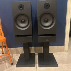 Linn Helix floor standing speakers