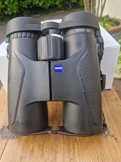 Binoculars ,Zeiss Terra ED 10x42.