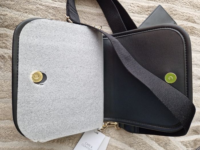 Tommy Hilfiger handbag