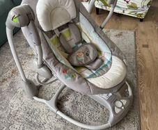 Baby swing chair
