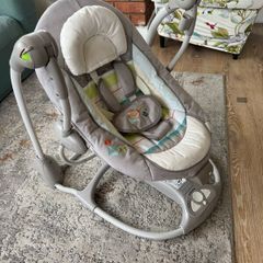 Baby swing chair