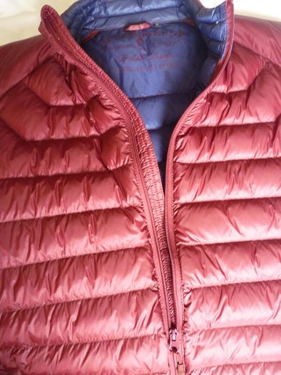 Spital Fields Gents Quilted Puffer Bomber  90% Down Puffer & 10% Feather Zipped Jacket coat. Medium. Colour Wine/burgundy/oxblood. Immaculate. Spitalfields