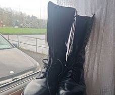 14 hole doc martins size 9