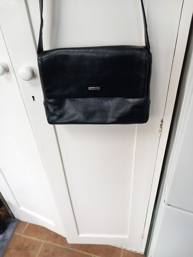 Tula Black Leather Handbag