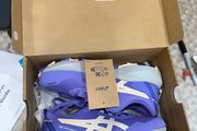 Brand new ASICS Pre Venture 11 GS kids running shoes / trainers.