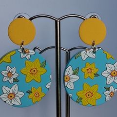 Narcissus Round Motif Earrings