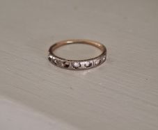 Beautiful Vintage Studded Ring - Stamped '9ct'
