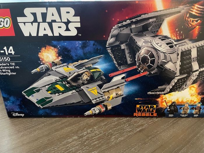 Lego 75150 Vaders Tie Advanced vs A wing fighter