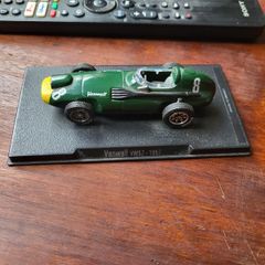 Toy car