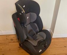 Joie Baby Car Seat | Excellent Condition