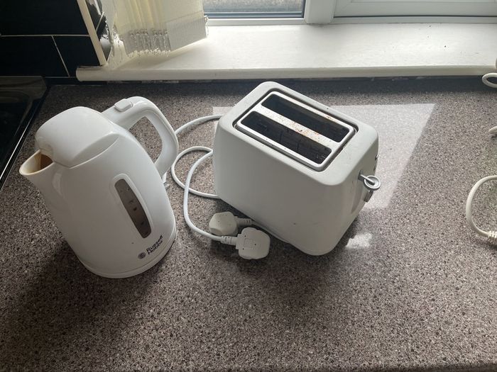 kettle and toaster