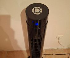 Black Tower Fan with remote control