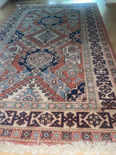 Hand knotted rug