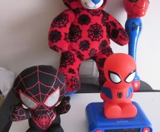 Spiderman Bundle Clock/Wand/Bears