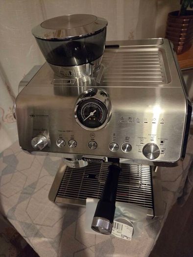 DeLonghi La Specialista Opera EC9555.M Bean to Cup Coffee Machine Silver