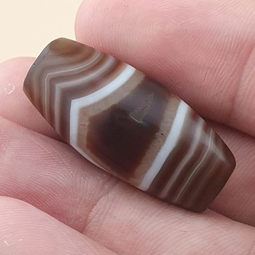 Vintage Middle Eastern Yemeni Suliemani Natrual Eye Agate Bead Amulet