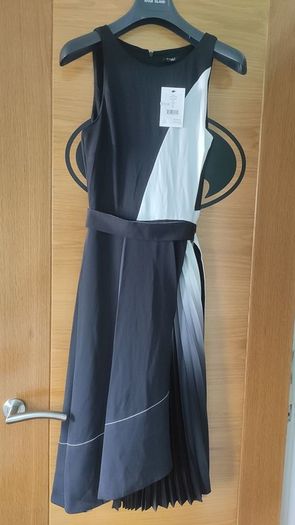 DKNY dress ( new)