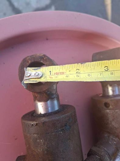 Hydraulic Rams