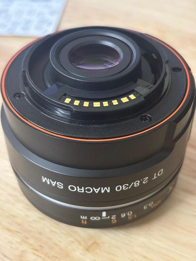 Sony Alpha SAL DT 30mm F2.8 Macro SAM Lens