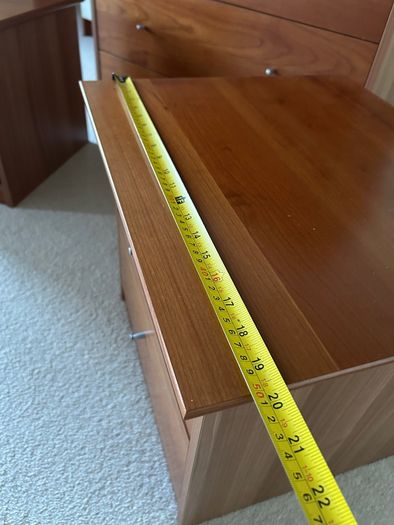 Bedroom furniture set in perfect condition - chest drawers + 2 lockers