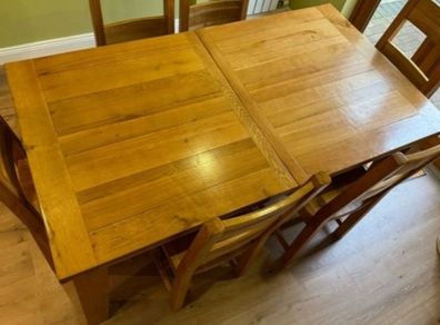 Solid Oak Extendable Table