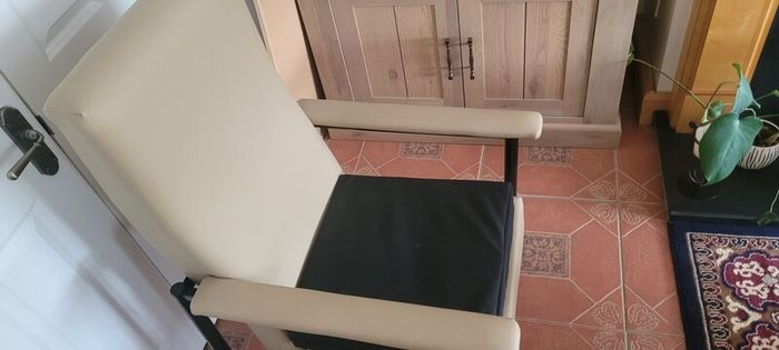 adjustable orthopedic chair
