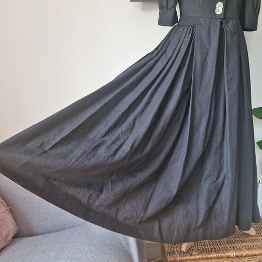 VINTAGE Portrait of a Lady on Fire black linen dress mother of pearl buttons full dirndl skirt 18th-century Made in Austria M medium