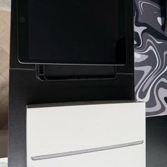 iPad 9th generation 64gb with WiFi (case included)