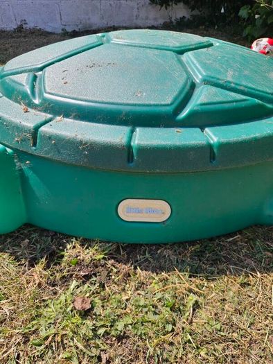 kids garden pool or sandbox