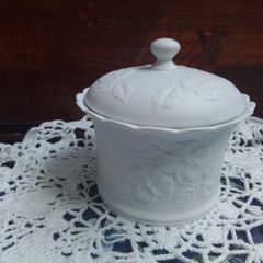 Kaiser Bisque Biscuit Barrel