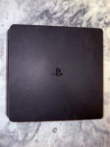 PlayStation 4 Slim - 500GB - Black