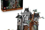 LEGO Icons 11383 Midnight Valley Collection: Mayor Manor