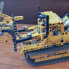 LEGO Techic Bulldozer (Set No. 42028)
