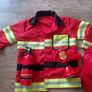 melissa & doug fireman costume Image 5