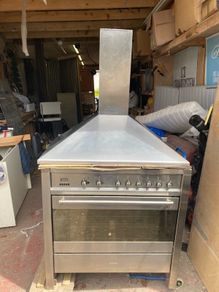 SMEG 90cm electric oven/gas hob